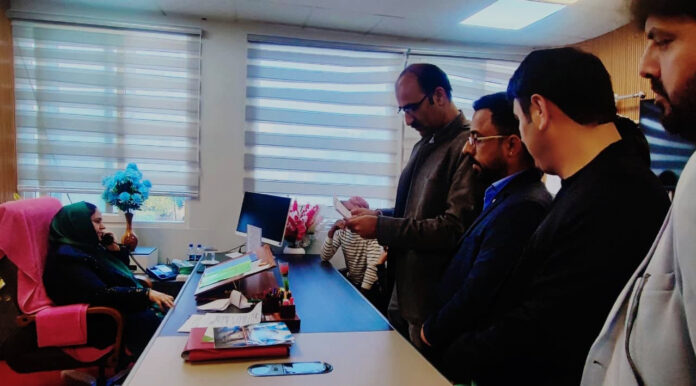 JKTF delegation meeting with Education Minister Sakeena Itoo. JKTF delegation meeting with Education Minister Sakeena Itoo.