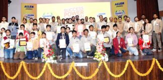 Kuldeep Sharma, Center Head of ALLEN posing along with the students in Jammu.