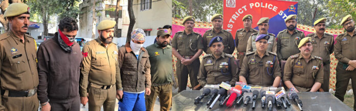 Criminals in the custody of Police Station Domana (left) and SP Jammu Rural, Brijesh Kumar Sharma, sharing details about their arrest (right). — Excelsior/Rakesh