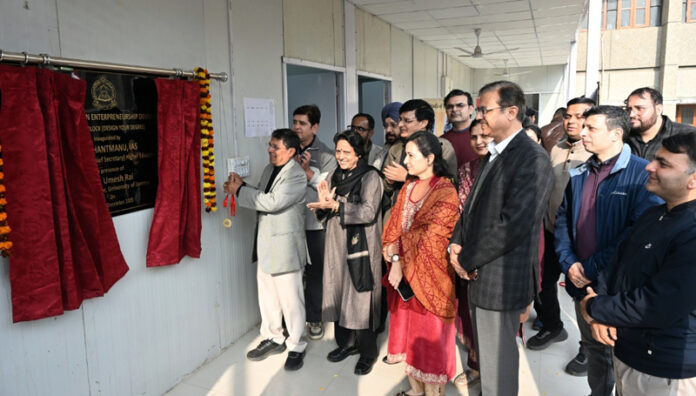 Shantmanu inaugurating Academic Block for Design Your Degree Program at JU.