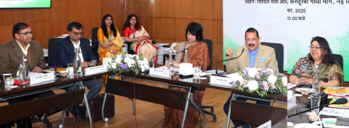 Union Minister Dr. Jitendra Singh addressing the “Hindi Salahkar Samiti” meeting at New Delhi on Monday. Union Minister Dr. Jitendra Singh addressing the “Hindi Salahkar Samiti” meeting at New Delhi on Monday.
