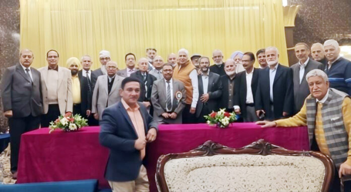 Retired employees from various banks meeting at Jammu.