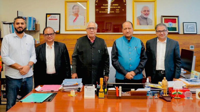 Executive Director, AIIMS Jammu, Prof (Dr) Shakti Kumar Gupta along with other dignitaries.
