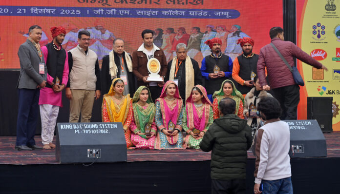 Harinder Gupta, Convenor LEAD posing along with others during the concluding day of 'Mahotsav -2025' in Jammu.