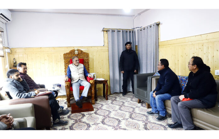 LG Kavinder Gupta interacting with a delegation in Leh.
