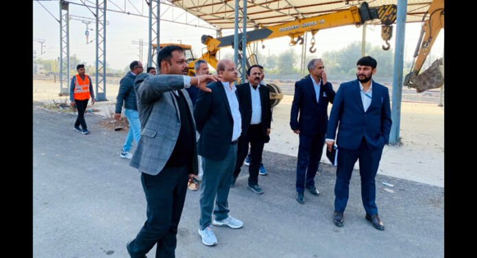 Northern Railway officers visiting new goods shed at Chhan Arorian. Northern Railway officers visiting new goods shed at Chhan Arorian.