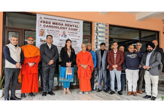 Dignitaries from Ramakrishna Mission Medical Centre and doctors during a free medical camp at Udheywala.