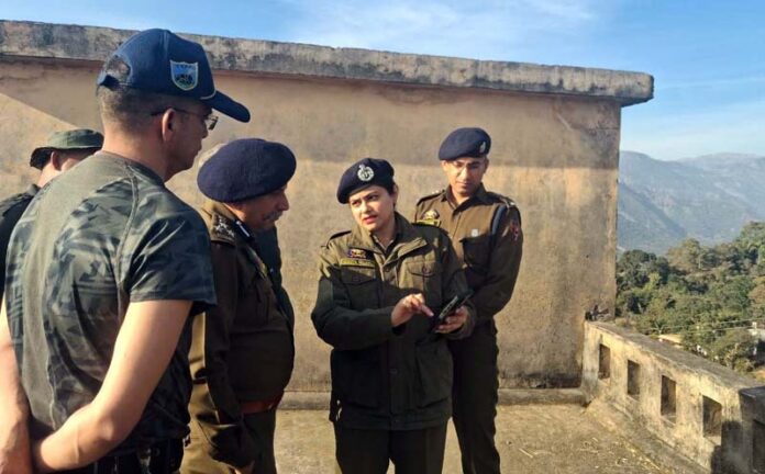 DIG JSK Range taking stock of security arrangements in Kathua district on Wednesday.