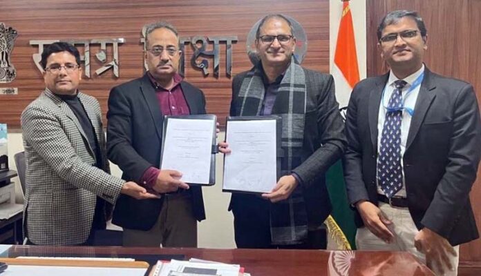 Secretary School Education and Director Samagra Shiksha displaying copies of MoU. Secretary School Education and Director Samagra Shiksha displaying copies of MoU.