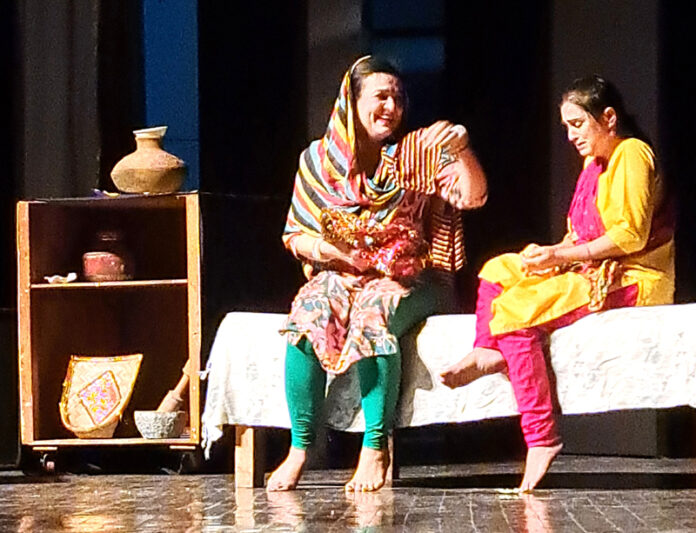 Sapna Soni as evil stepmother Gulabo and Meera Tapasvi as Shobha in the play 'Rishh' presented by 'The Kalakar's' at Abhinav Theatre on Saturday. Sapna Soni as evil stepmother Gulabo and Meera Tapasvi as Shobha in the play 'Rishh' presented by 'The Kalakar's' at Abhinav Theatre on Saturday.