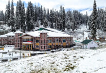 Kashmir in grip of cold