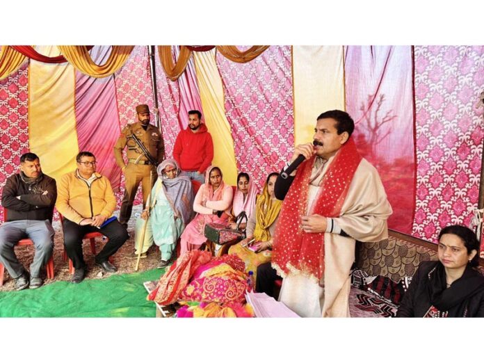 Mankotia holds Public Darbar