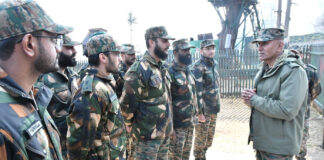 Northern Army Commander Reviews Security Measures At LoC In North Kashmir