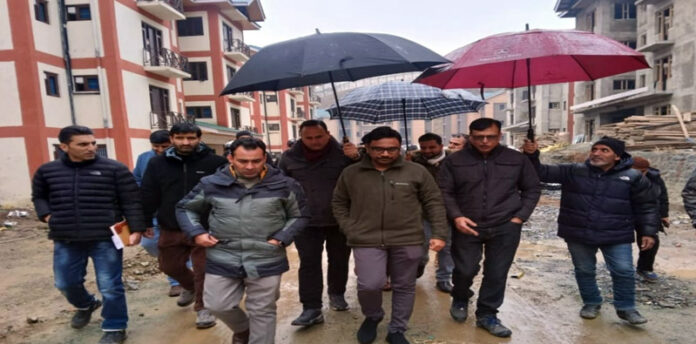 DC Kupwara during visit to Nutnussa. DC Kupwara during visit to Nutnussa.