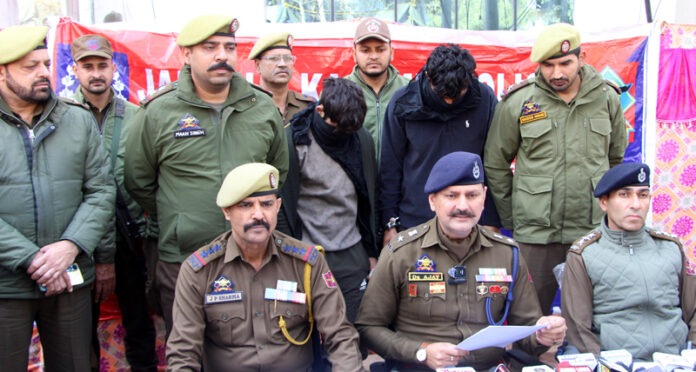 SP Jammu South, Dr Ajay Sharma, addressing media persons at Police Station Gandhi Nagar on Tuesday. —Excelsior/Rakesh SP Jammu South, Dr Ajay Sharma, addressing media persons at Police Station Gandhi Nagar on Tuesday. —Excelsior/Rakesh