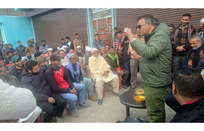 Senior BJP leader and former Minister, Ch Zulfkar Ali interacting with people in Rajouri.