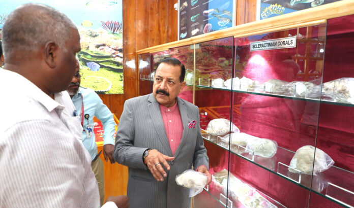 Union Minister Dr Jitendra Singh visiting Andaman & Nicobar Regional Centre of the Zoological Survey of India (ZSI) at Sri Vijaya Puram (Port Blair). Union Minister Dr Jitendra Singh visiting Andaman & Nicobar Regional Centre of the Zoological Survey of India (ZSI) at Sri Vijaya Puram (Port Blair).