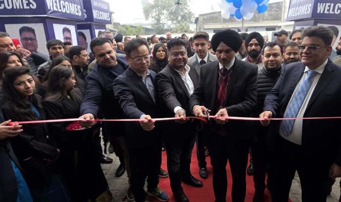 Vikramjit Singh, Comm /Secy, Industries and Commerce Department inaugurating workshop of Hyundai in Jammu. -Excelsior/Rakesh