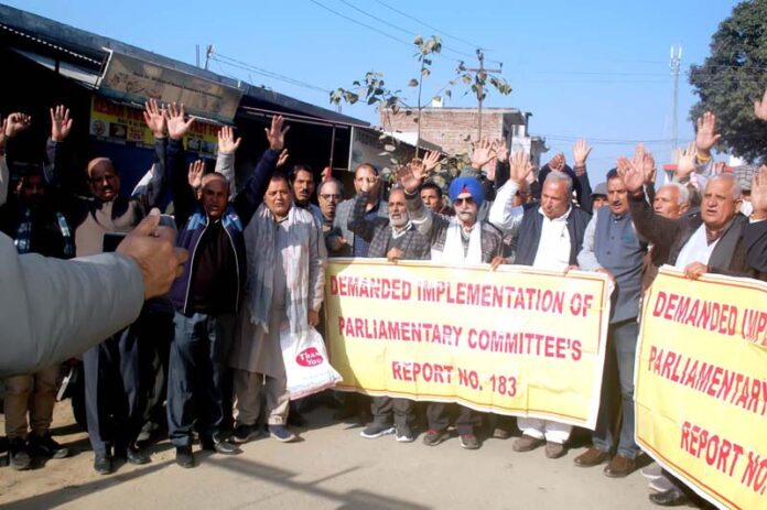 Pojk dps staging protest in Sunderbani on Monday.