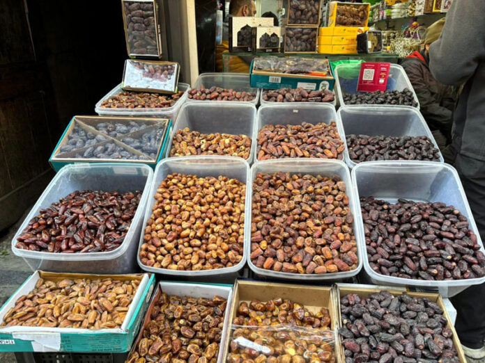 Different varities of dates at Srinagar dry fruit market ahead of Ramadan. -Excelsior/Mohd Saqib Different varities of dates at Srinagar dry fruit market ahead of Ramadan. -Excelsior/Mohd Saqib
