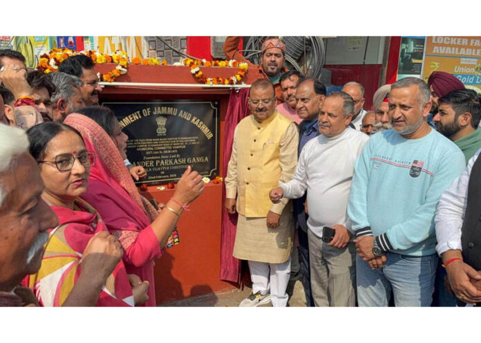 MLA Chander Parkash Ganga launching a developmental work at Municipal Committee Vijaypur. MLA Chander Parkash Ganga launching a developmental work at Municipal Committee Vijaypur.