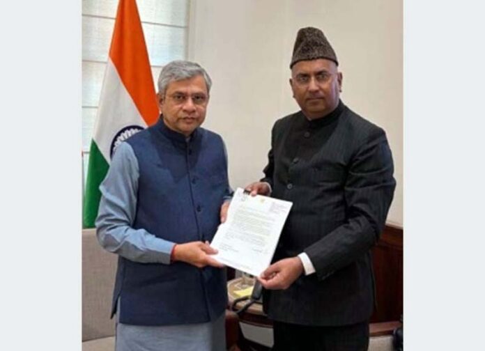 J&K MP Gulam Ali Khatana presenting a memorandum to Railway Minister Ashwini Vaishnaw.