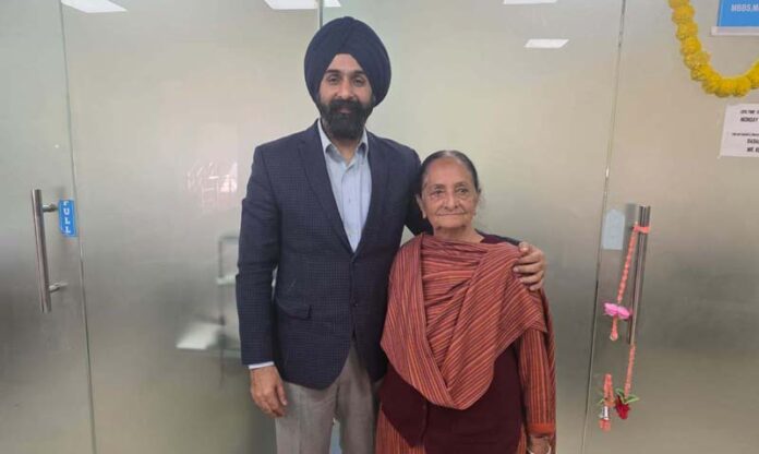 Dr Ranjit Singh posing with a patient on whom he performed bilateral knee replacement surgery. Dr Ranjit Singh posing with a patient on whom he performed bilateral knee replacement surgery.