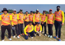 Legend Masters 3.0: Veterans shine in thrilling league matches Players posing for a group photograph.