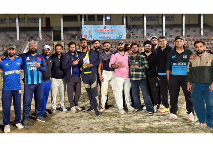 Players posing for a group photograph.
