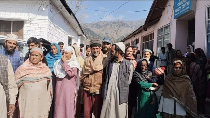 Locals protesting over lack of healthcare facilities in Koteranka.