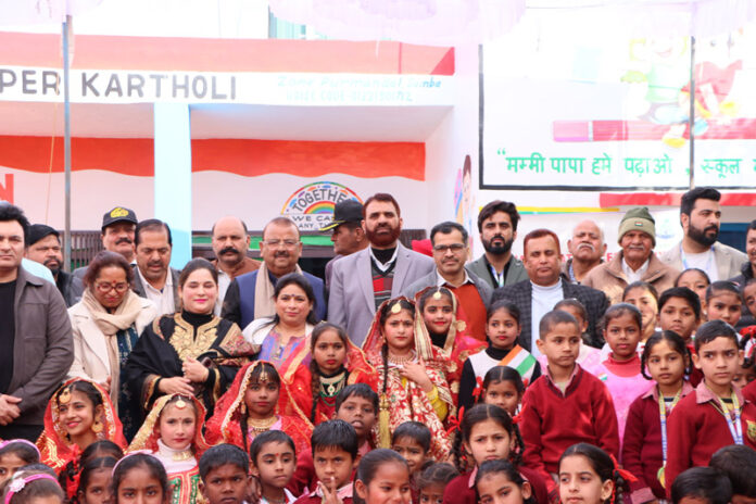 MLA Vijaypur, Chander Parkash Ganga and representatives of Sun Pharma with students during the inauguration of School at Kartholi Bari Baribrahmana on Saturday.