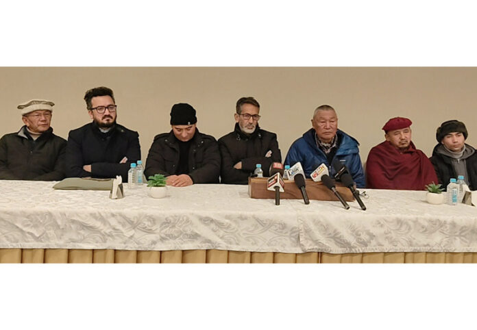 Leh Apex Body leaders addressing press conference.