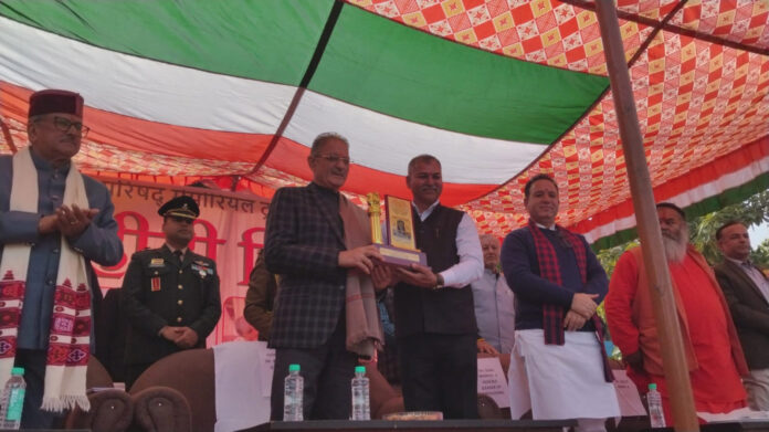 Praja Parishad Memorial Trust president Daljit Singh Chib greeting LG Ladakh at Jourian on Saturday.