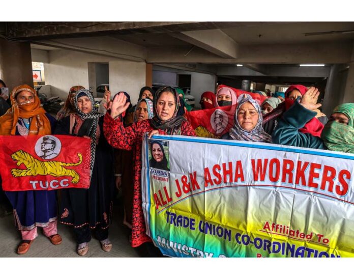 ASHA workers during a protest in Srinagar on Tuesday. -Excelsior/Shakeel