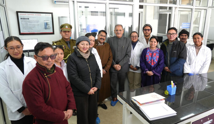 LG Kavinder Gupta posing along with others during visit to University of Ladakh.