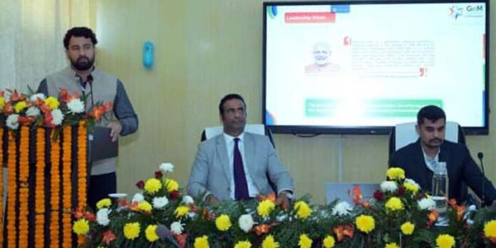 An expert delivering lecture during a workshop on Saturday.