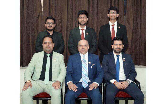 Newly appointed officer bearers of ICAI posing for a group photograph. Newly appointed officer bearers of ICAI posing for a group photograph.