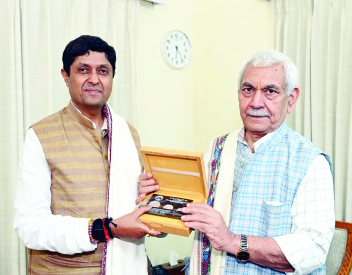 Ujjwal Raman Singh, MP meeting Lieutenant Governor Manoj Sinha.