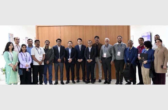 Experts and other guests posing together during valedictory ceremony of a training programme at IIM Jammu.