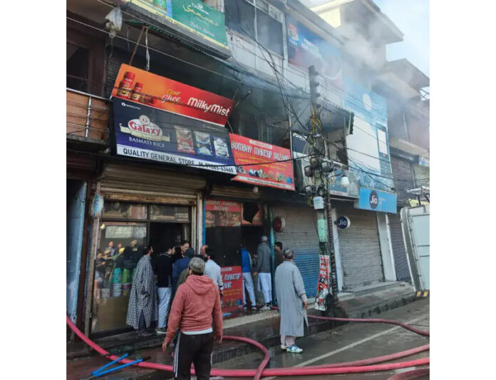 2 shops gutted in Baramulla