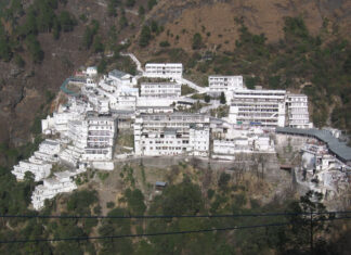 Pilgrimage To Mata Vaishno Devi Shrine Resumes After Temporary Suspension Following Heavy Rush