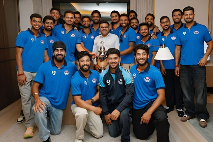 ICC chairman Jay Shah posing with J&K Ranjhi team.