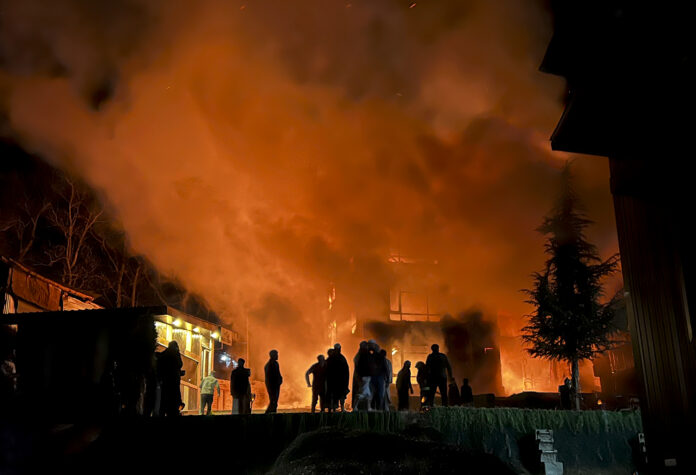 Fire at hotel in Anantnag