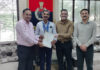 SSP PCR Jammu Dr Koshal Kumar Sharma honouring ASI Rakesh Kumar.