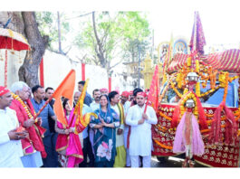 LG flagging off Shri Mata Vaishno Devi Ji Pracheen Marg Pavitra Chhari Yatra at Kol Kandoli Temple in Nagrota on Sunday.