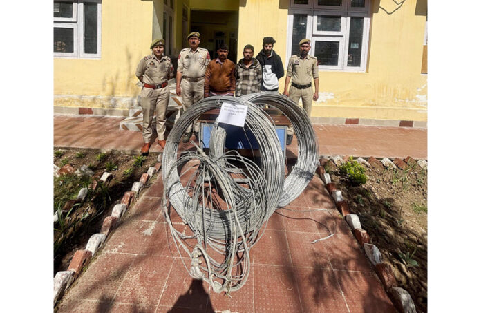 Thieves and stolen property in Police custody at PS Kud.