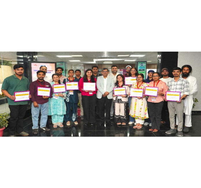 Director CSIR-IIIM Jammu with participants of training programme on Gas Chromatography .