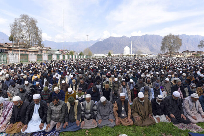 Devotees offer prayers on the last Friday of Ramadan at Hazratbal in Srinagar. — Excelsior/Shakeel