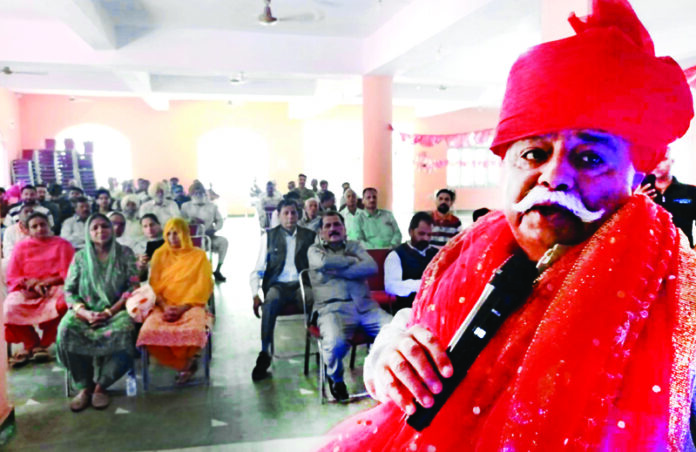 Additional General Secretary National Conference and Ex-Minister Ajay Kumar Sadhotra addressing office bearers at Mishriwala. Additional General Secretary National Conference and Ex-Minister Ajay Kumar Sadhotra addressing office bearers at Mishriwala.