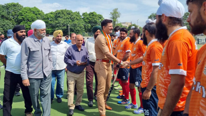 Dr. Ajay Sharma, SP Jammu South, interacting with players ahead of the match. Dr. Ajay Sharma, SP Jammu South, interacting with players ahead of the match.